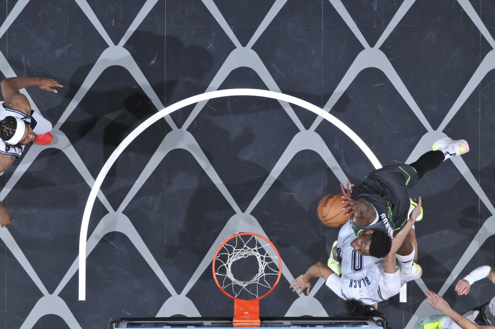 一举一动都 一举一动都