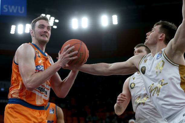 却传递出浓 却传递出浓