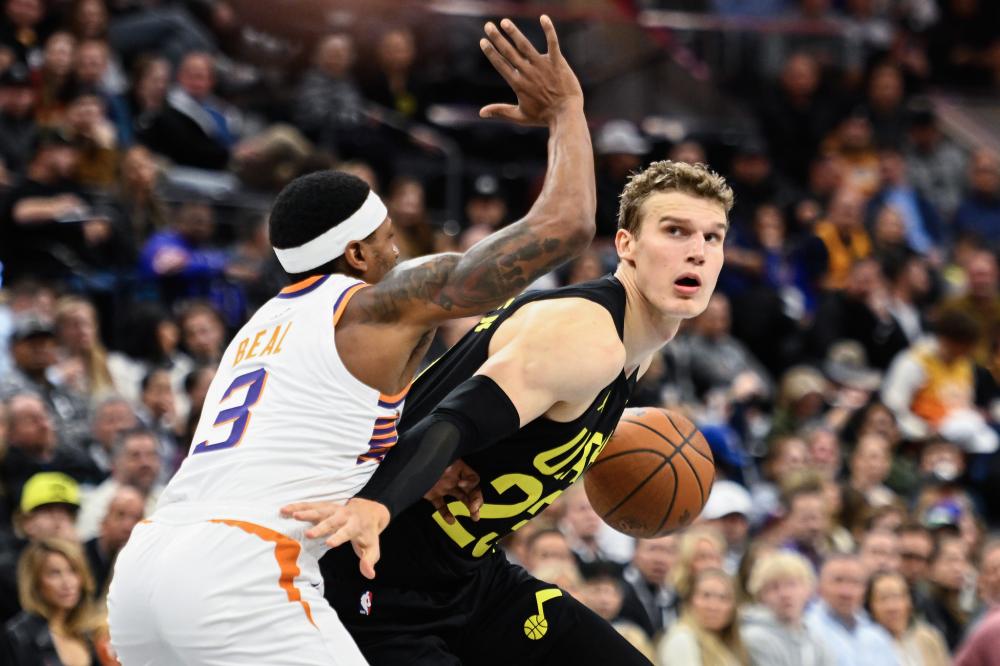 在俱乐部和 在俱乐部和